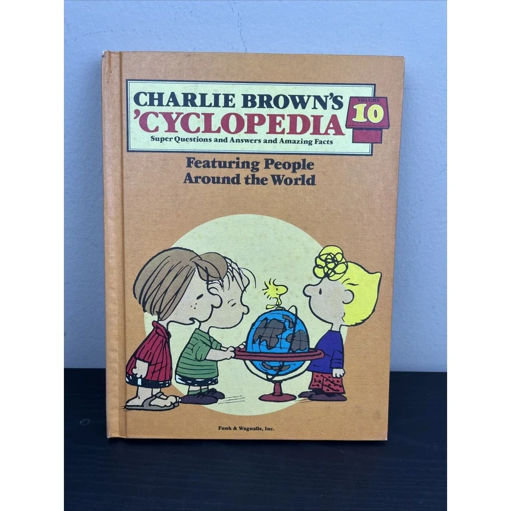 Charlie Brown's Cyclopedia Volume 10 People Around the World Vintage 1980 Hardco